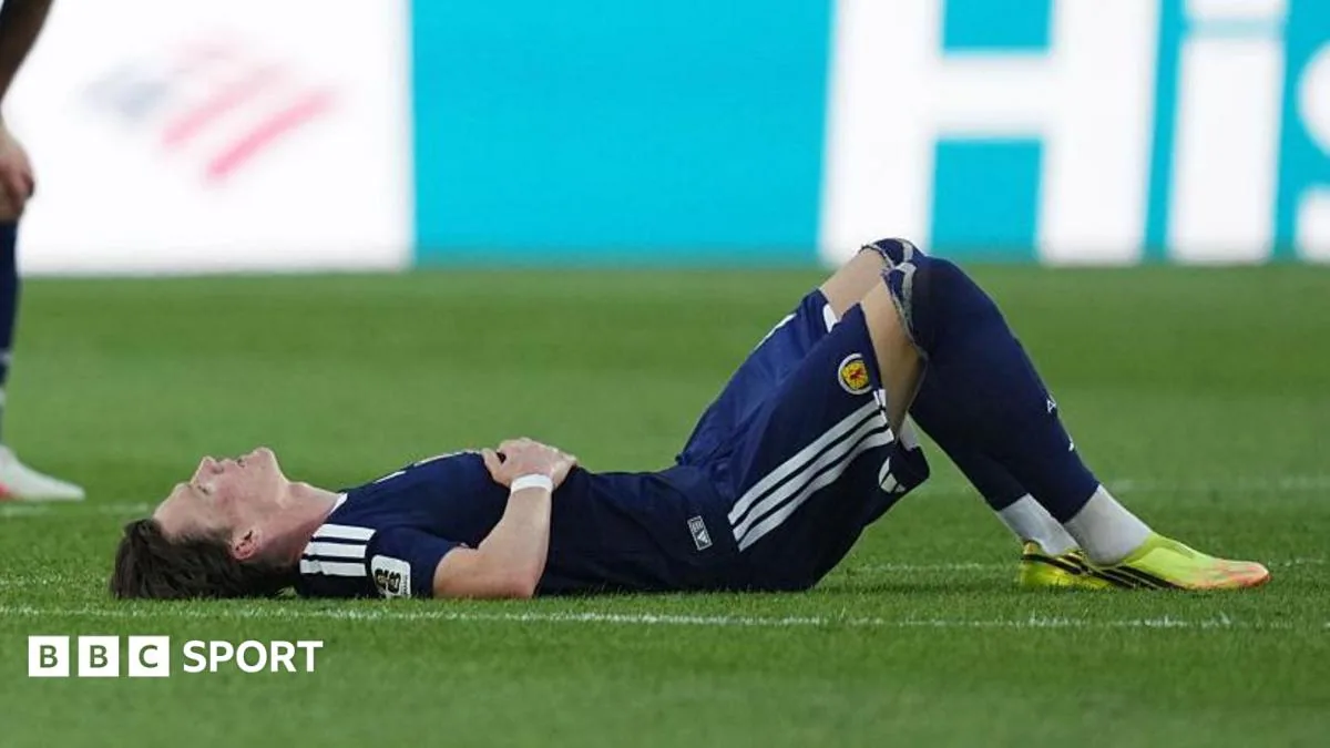 Clarke steps down as Scotland manager after World Cup exit