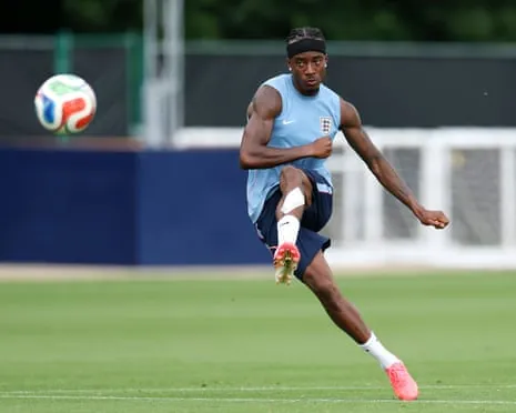 Noni Madueke during England training in Kansas